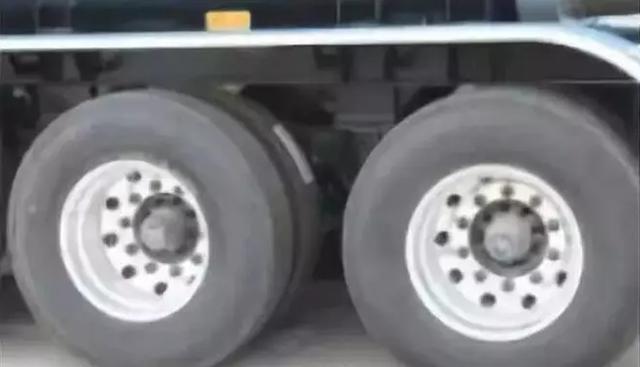 kované hliníkové kolesá pre nákladné vozidlá