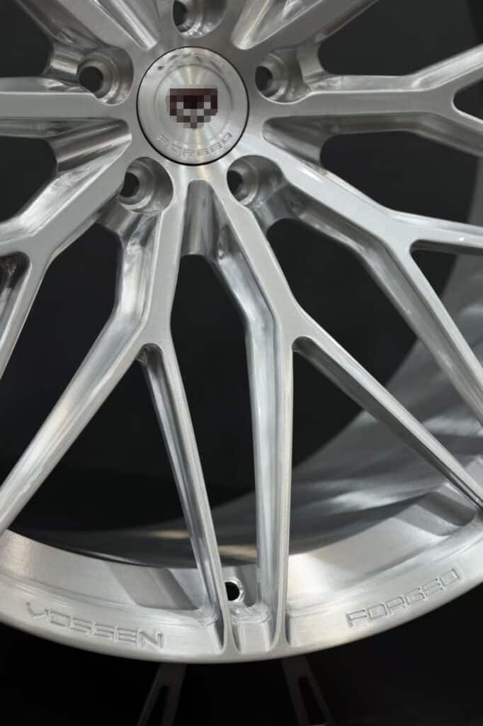 VW Touareg TYP CR Jahr 2020 Aluminium Brush 23 inch vossen wheels hybrid forged 1 vossen wheels hybrid forged (2)