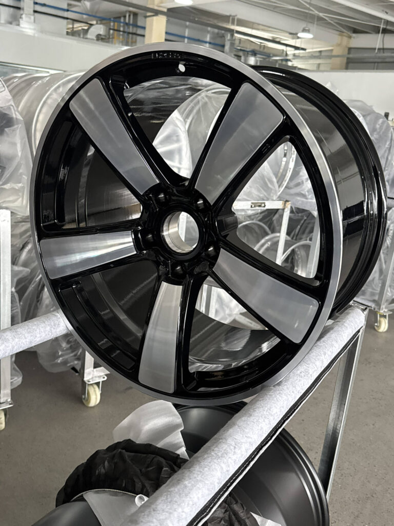 What is the Difference Between Forged and Cast Wheels